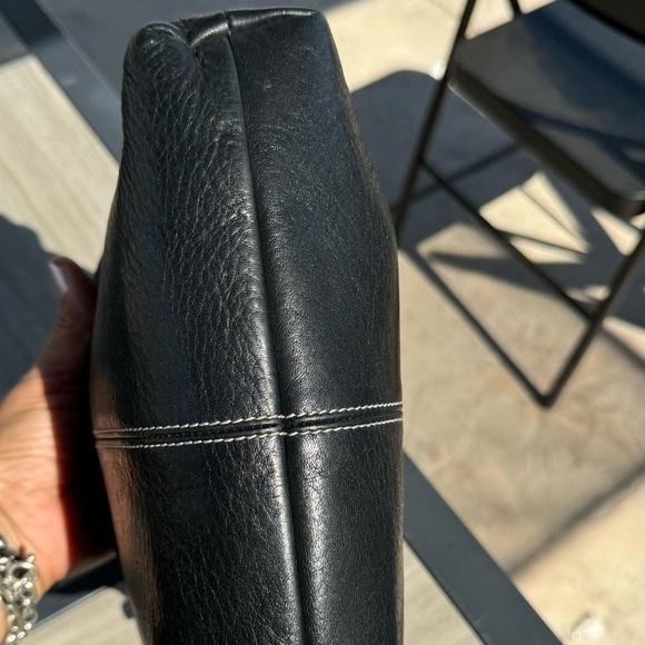 Dooney & Bourke Black Shoulder Bag - Picture 6 of 16